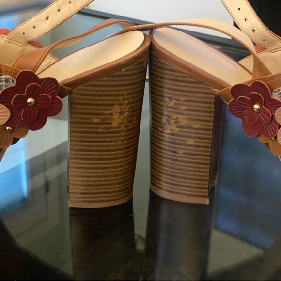 Nine West floral sandals - Picture 7 of 7